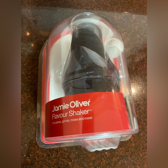 Jamie Oliver Kitchen Jamie Oliver Flavour Shaker Crushes Grindes